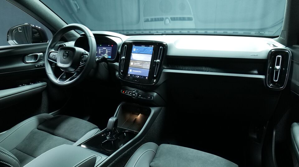 Volvo EX40 vaihtoauto