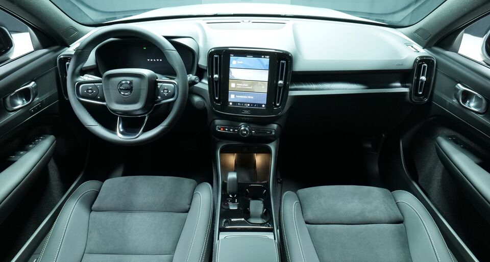 Volvo EX40 vaihtoauto