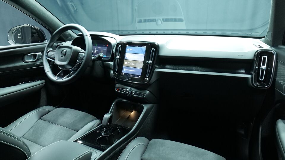 Volvo EX40 vaihtoauto