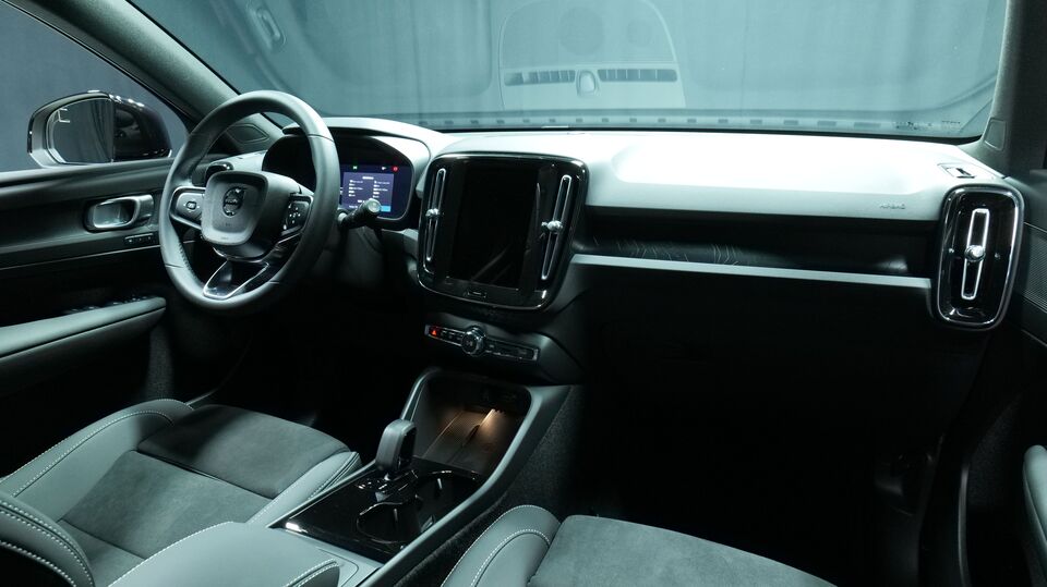 Volvo EX40 vaihtoauto