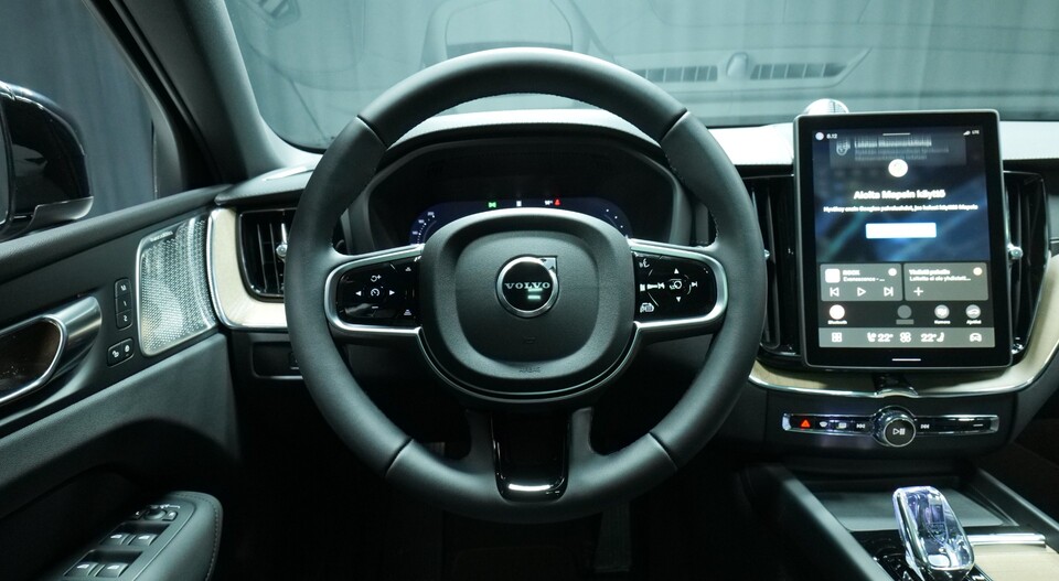 Volvo XC60 vaihtoauto