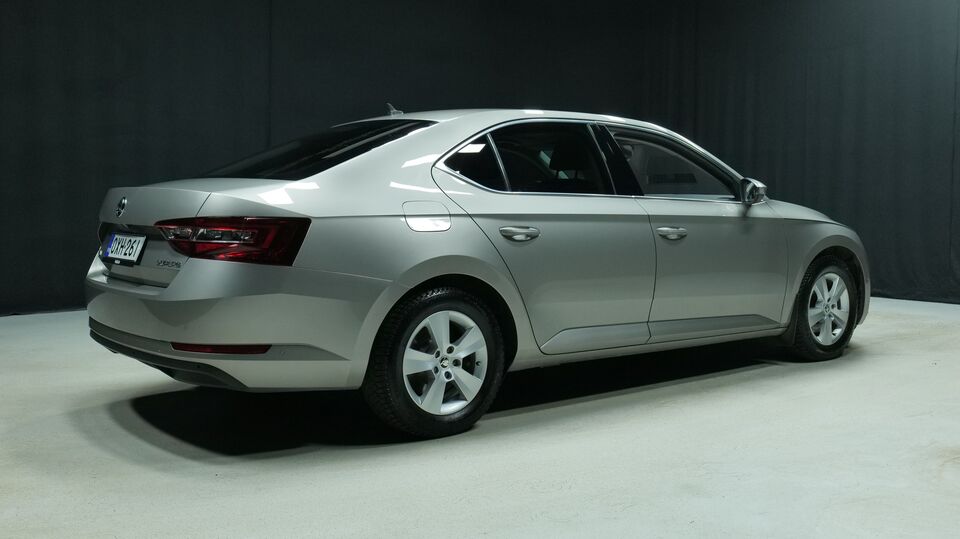 Skoda Superb vaihtoauto