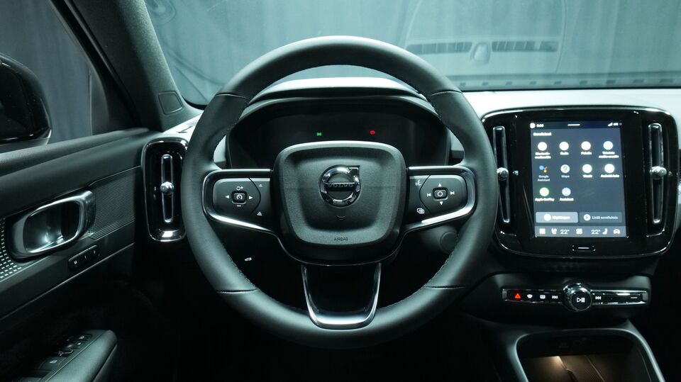 Volvo EX40 vaihtoauto