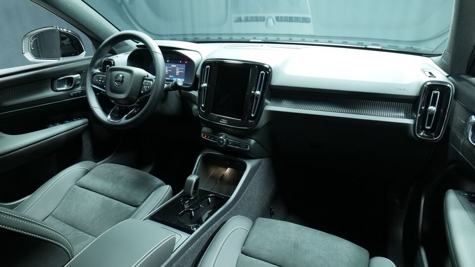 Volvo EX40 vaihtoauto