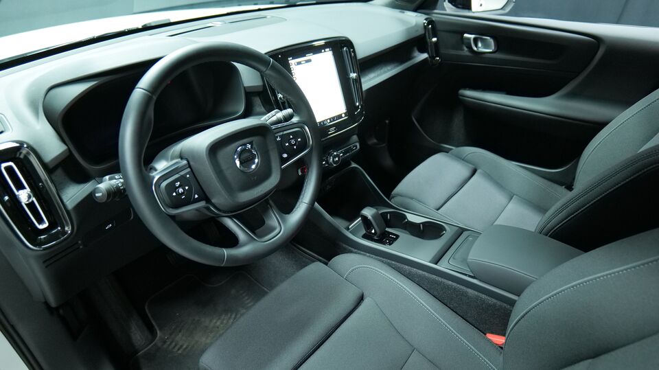 Volvo EX40 vaihtoauto