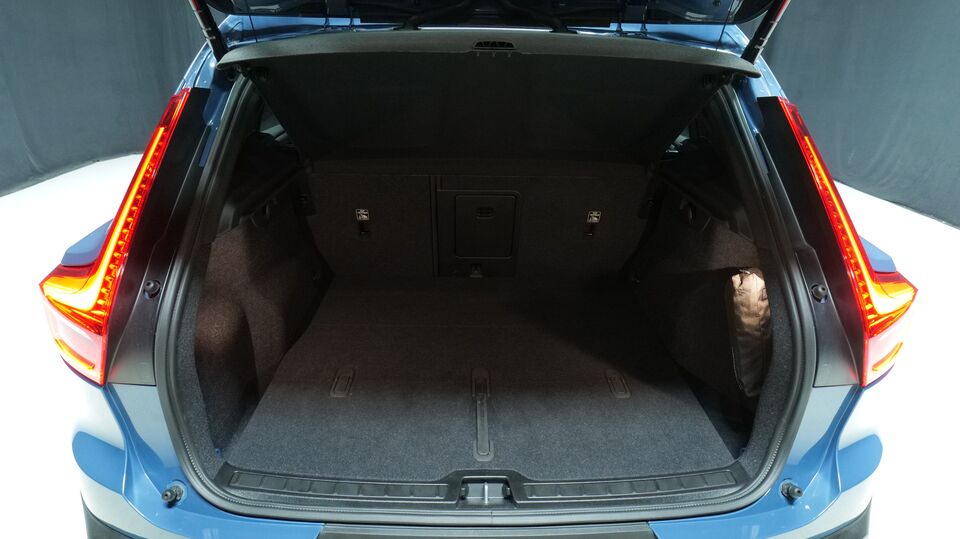 Volvo EX40 vaihtoauto