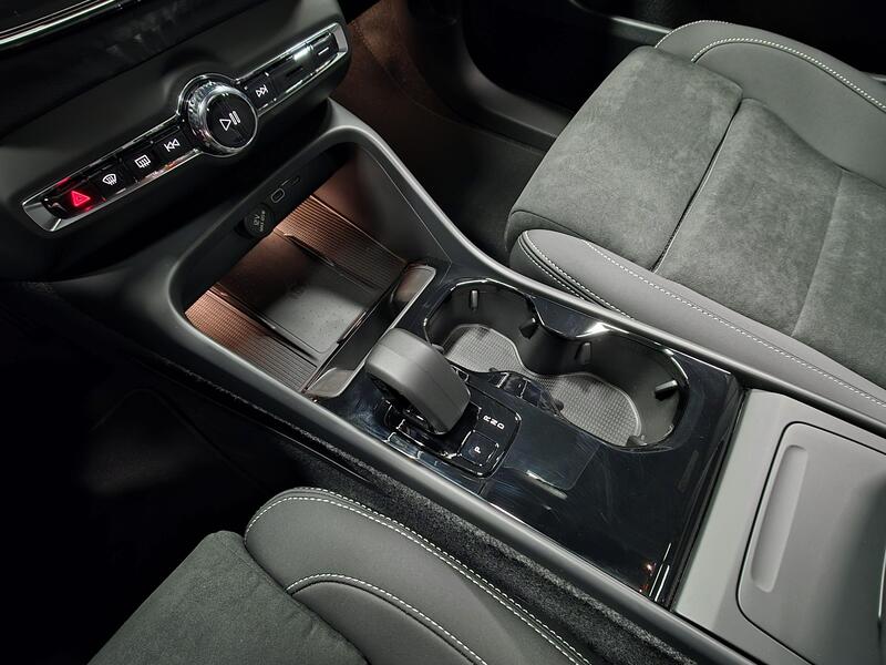 Volvo EC40 vaihtoauto