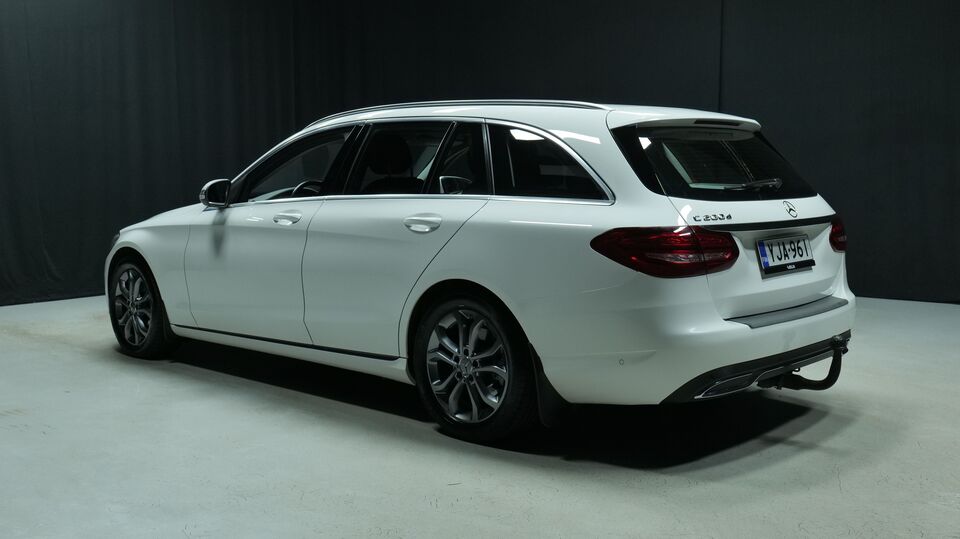 Mercedes-Benz C vaihtoauto