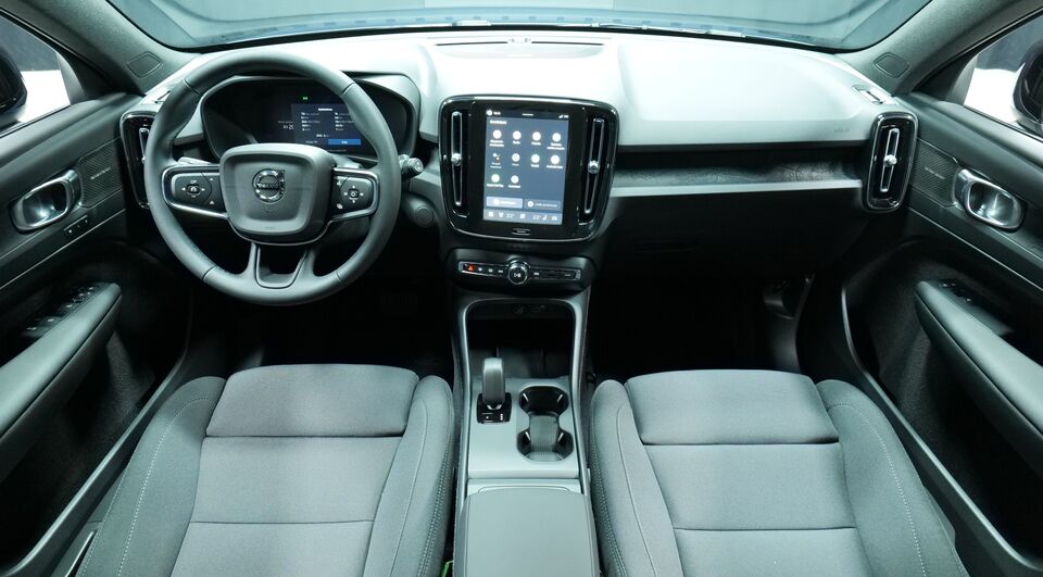 Volvo EX40 vaihtoauto