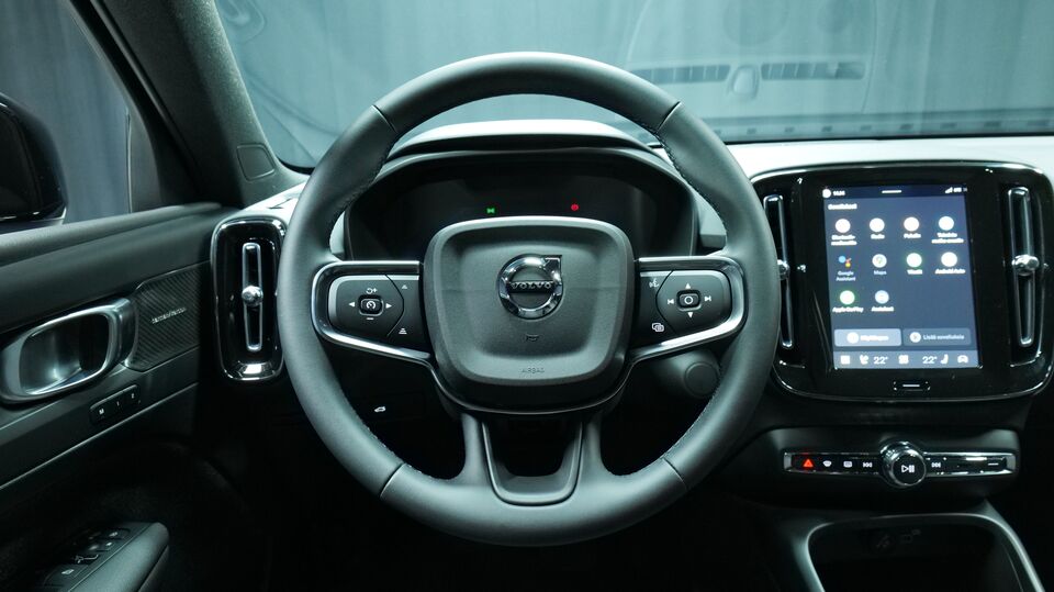 Volvo EX40 vaihtoauto