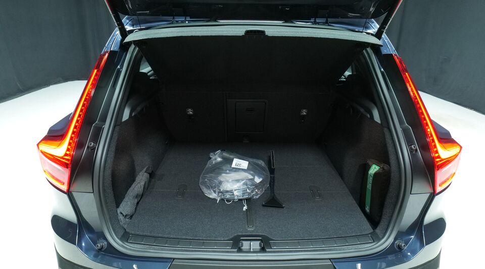 Volvo EX40 vaihtoauto