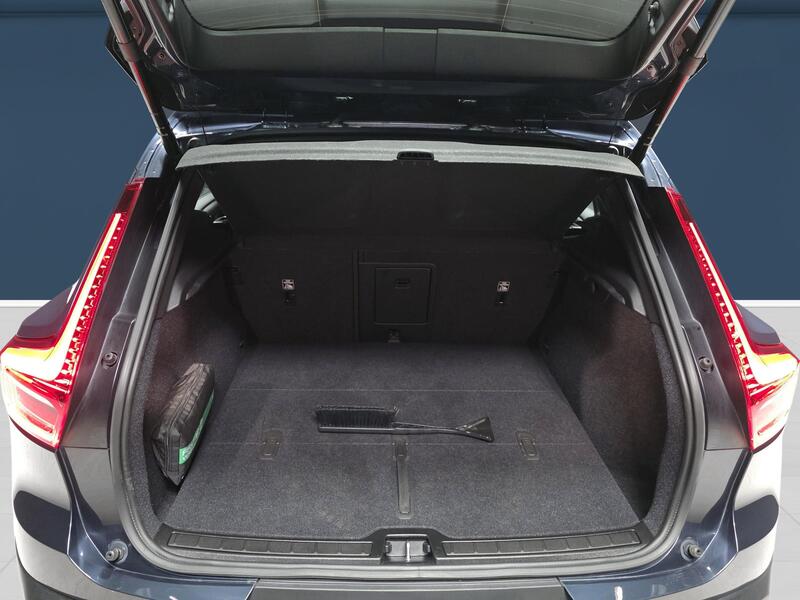 Volvo EX40 vaihtoauto