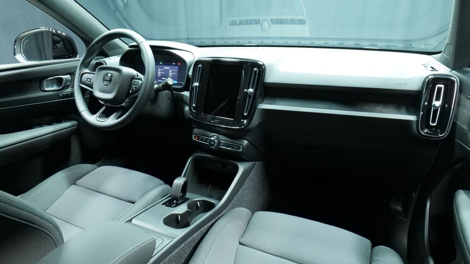 Volvo EX40 vaihtoauto