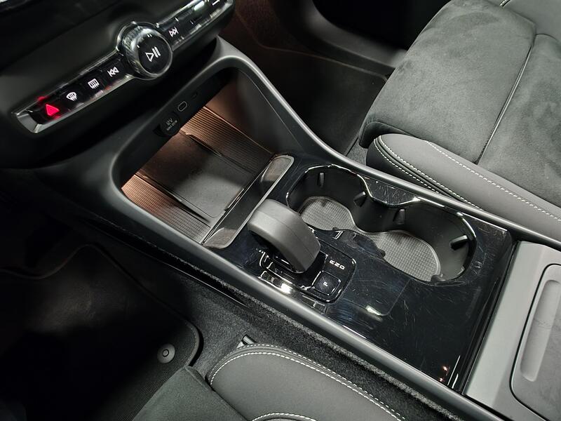 Volvo EC40 vaihtoauto