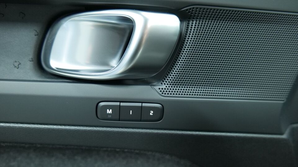 Volvo EX40 vaihtoauto