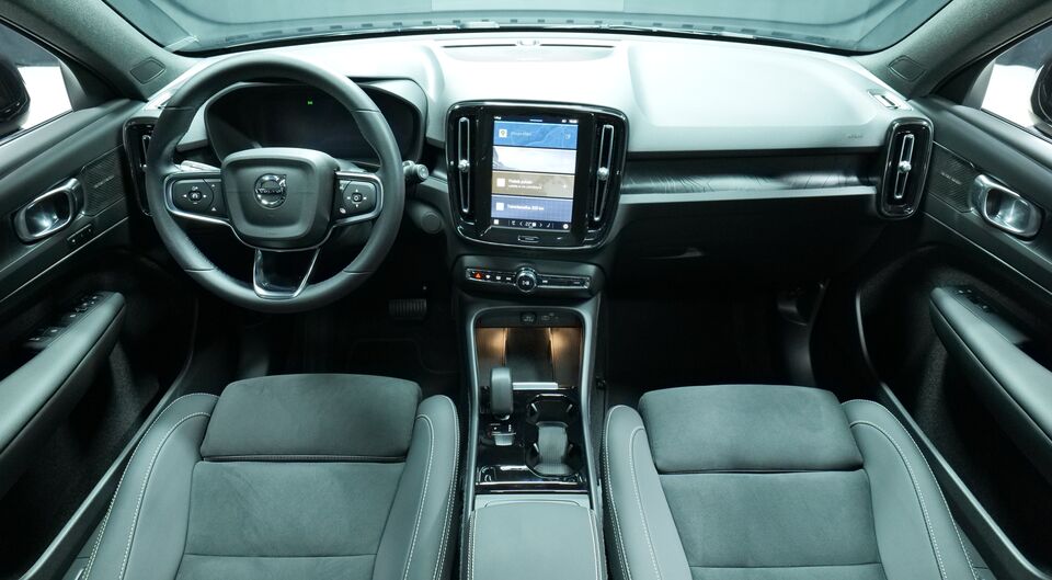 Volvo EX40 vaihtoauto