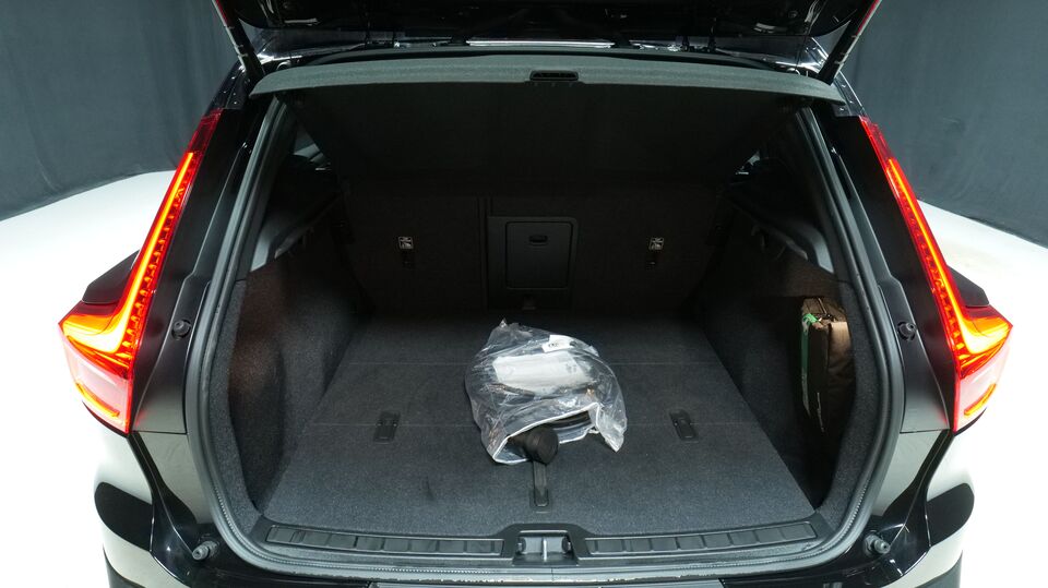 Volvo EX40 vaihtoauto