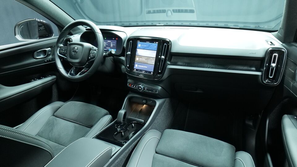 Volvo EX40 vaihtoauto