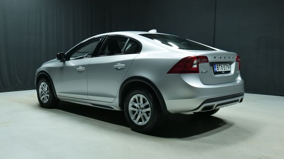 Volvo S60 Cross Country vaihtoauto