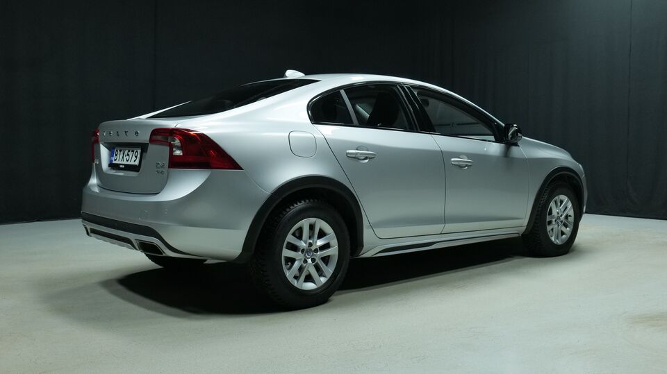 Volvo S60 Cross Country vaihtoauto
