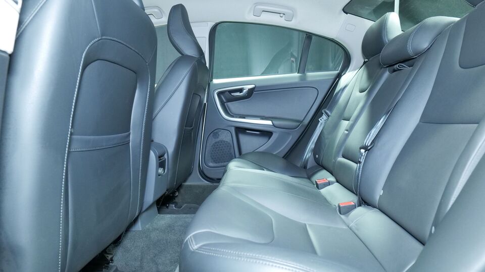 Volvo S60 Cross Country vaihtoauto