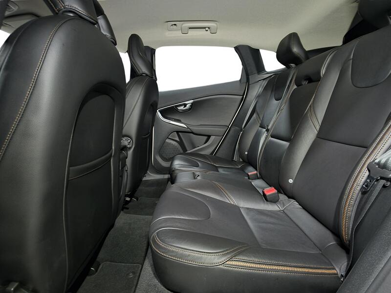 Volvo V40 Cross Country vaihtoauto