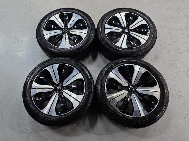 Volvo C40 vaihtoauto