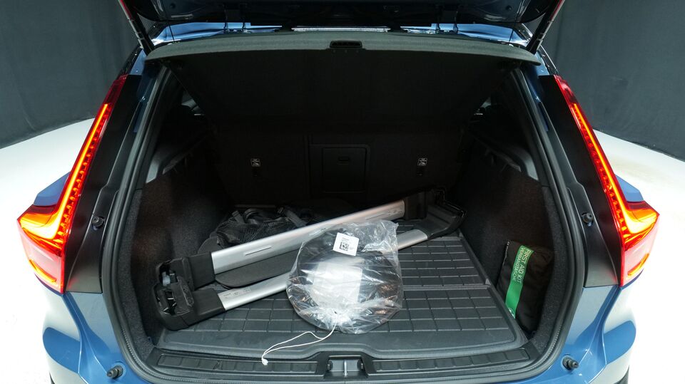 Volvo EX40 vaihtoauto