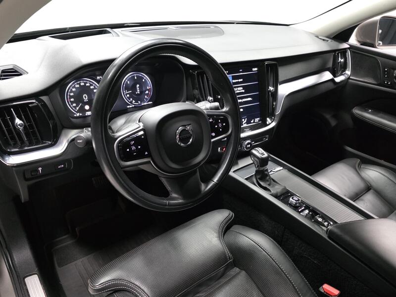 Volvo V60 Cross Country vaihtoauto