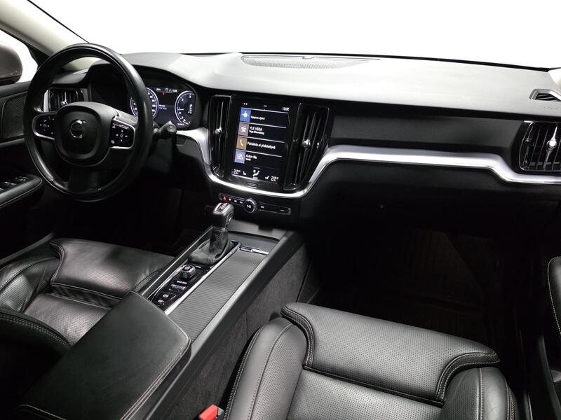 Volvo V60 Cross Country vaihtoauto