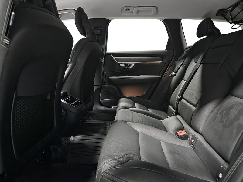 Volvo V90 Cross Country vaihtoauto