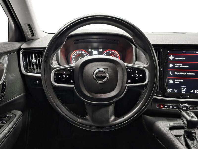 Volvo V90 Cross Country vaihtoauto