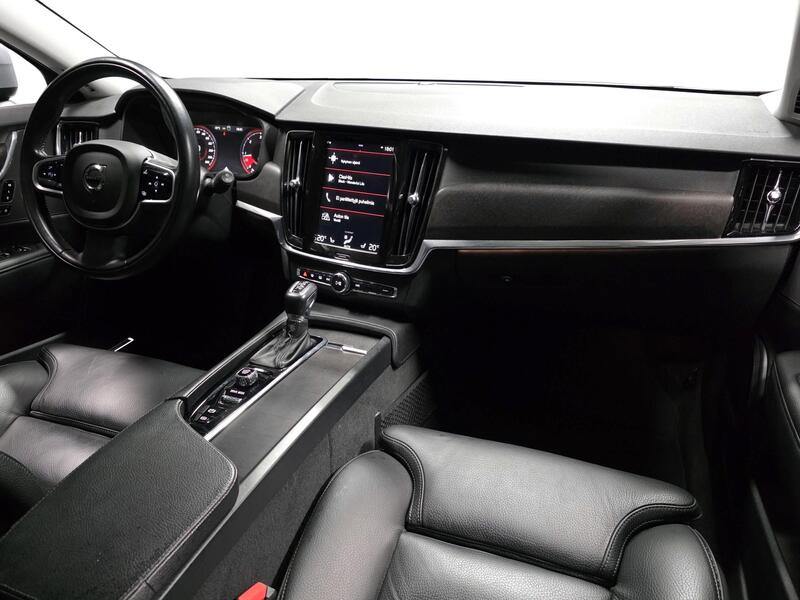 Volvo V90 Cross Country vaihtoauto