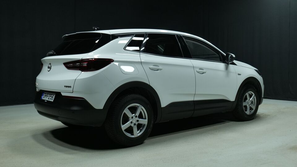 Opel Grandland X vaihtoauto