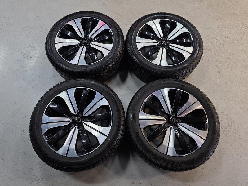 Volvo C40 vaihtoauto