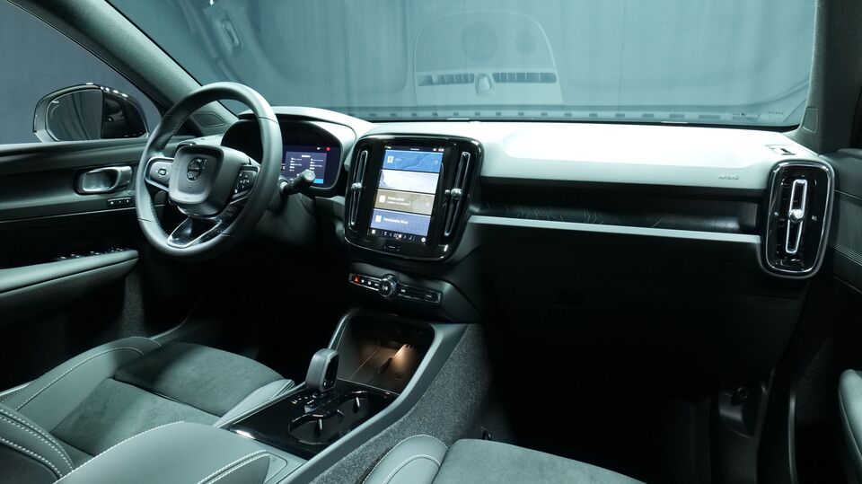 Volvo EX40 vaihtoauto