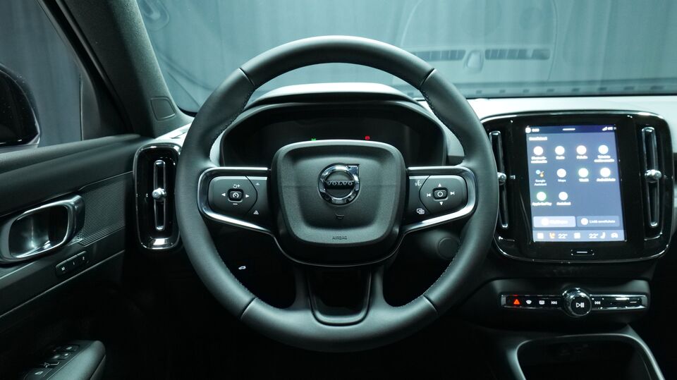 Volvo EX40 vaihtoauto