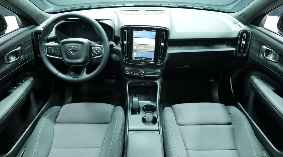 Volvo EX40 vaihtoauto