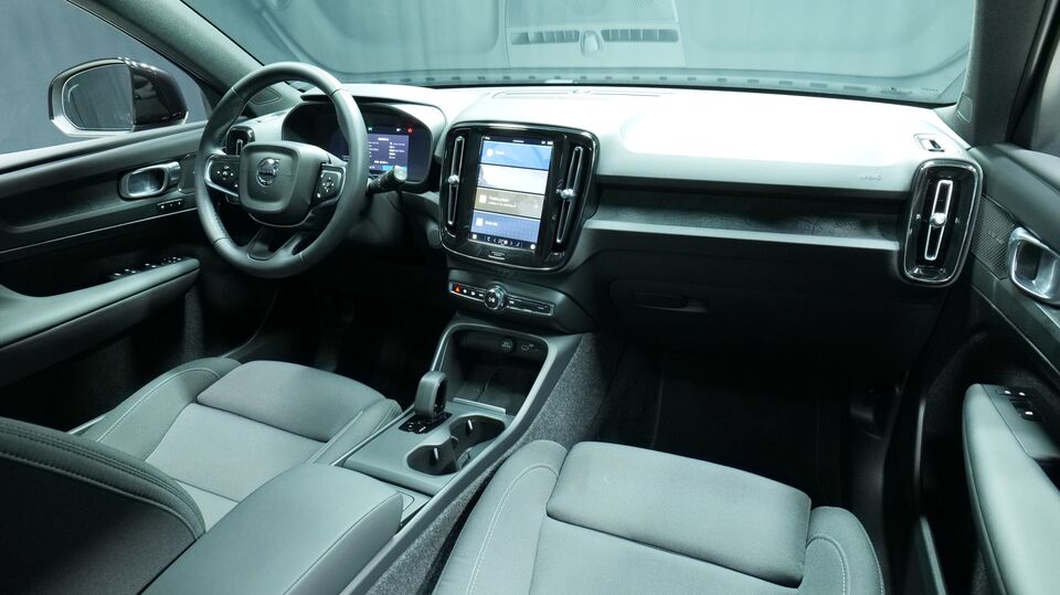 Volvo EX40 vaihtoauto