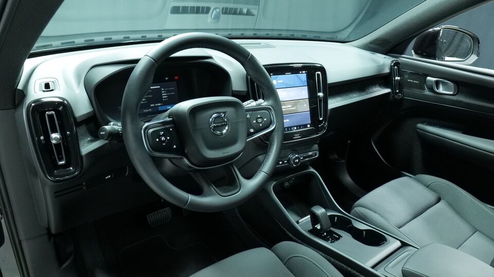 Volvo EX40 vaihtoauto