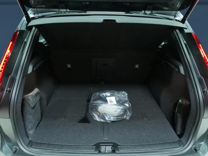 Volvo EX40 vaihtoauto