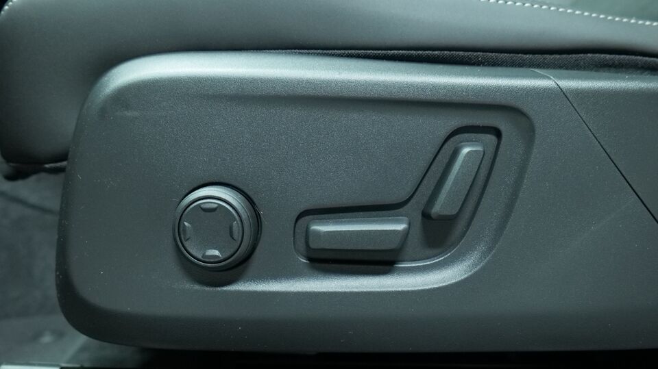 Volvo EX40 vaihtoauto