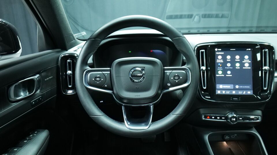 Volvo EX40 vaihtoauto