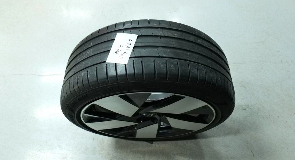 Volvo EX40 vaihtoauto