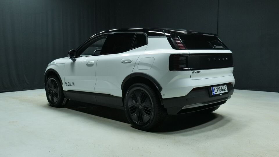 Volvo EX30 Cross Country vaihtoauto