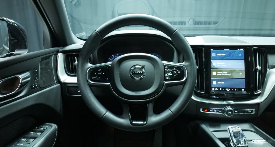 Volvo XC60 vaihtoauto