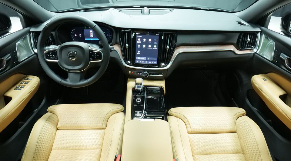 Volvo V60 vaihtoauto