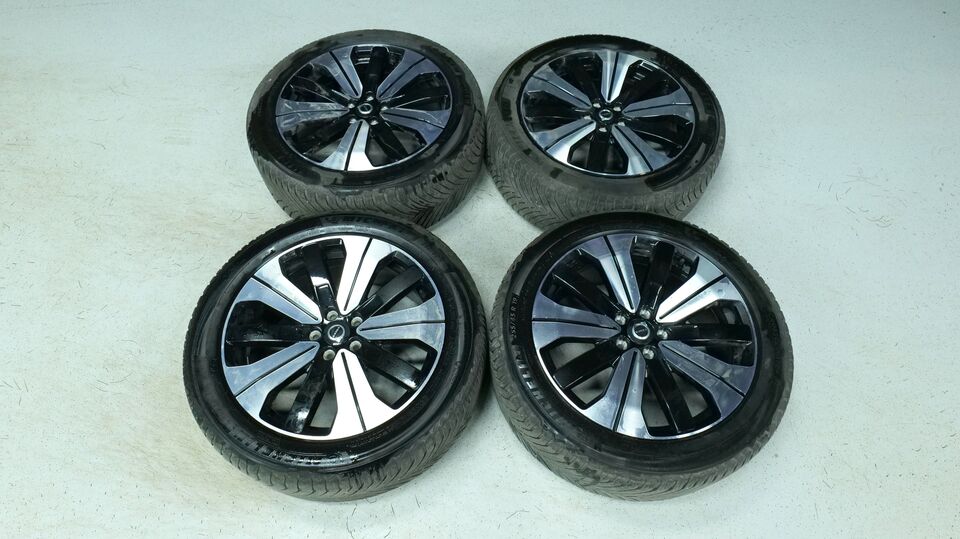 Volvo C40 vaihtoauto