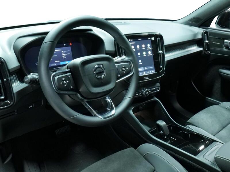 Volvo EX40 vaihtoauto