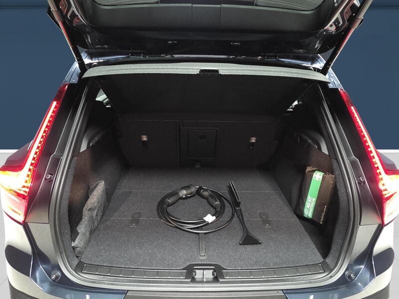 Volvo EX40 vaihtoauto